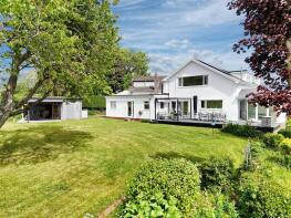 6, Castle Rise, Llanvaches, Caldicot NP26 3BS