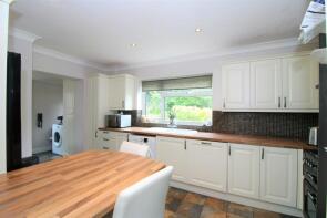 25, Stringers Lane, Stevenage SG2 7EF