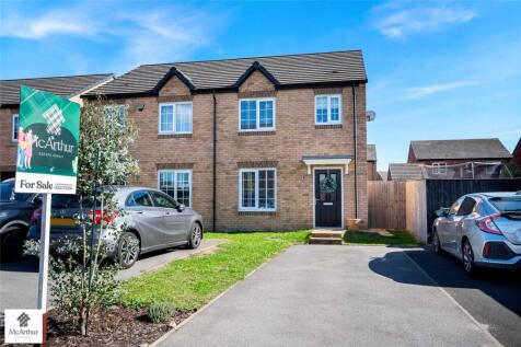 Heatherfields Crescent, New Rossington, Doncaster, South Yorkshire, DN11