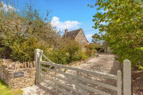 The Gardens, Street Through Kencot, Lechlade GL7 3QU