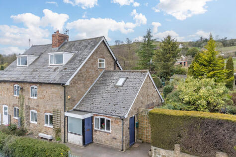 Hopton Bank, Hopton Wafers, Kidderminster, DY14 0HG