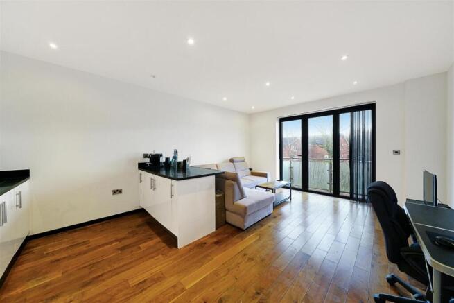 Flat 21, Crystal Court - oL9Z1W89H7CDutlZ7PZa.jpg