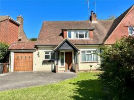 62, Parkway, Eastbourne BN20 9DY