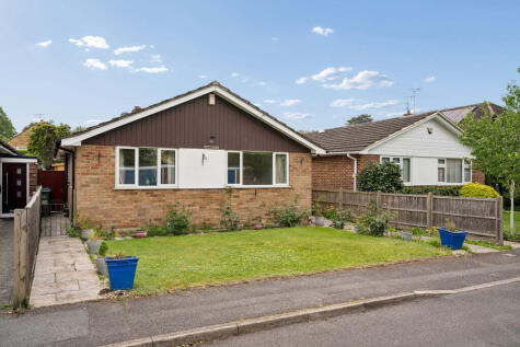 Waldens Close, Bourne End