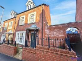 37, Capricorn Way, Plymouth PL9 8FU