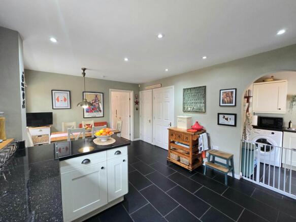 KITCHEN/DINER