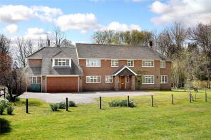 13 Chestnut Corner, Long Wood Drive, Beaconsfield HP9 2SS