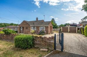 Raglens, The Drove, West Wellow, Romsey SO51 6BT
