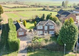 58, Austrey Road, Tamworth B79 0HQ