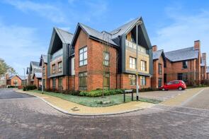 Flat 25, Chieftain House, Chieftain Road, Chertsey KT16 0BG