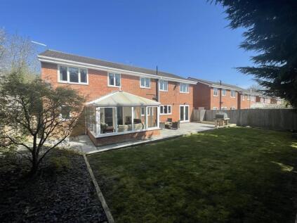Lindisfarne Close, Chester Le Street
