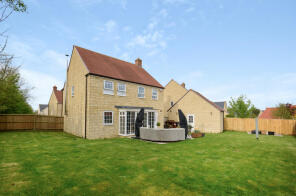 2, Spinners Close, Beckington, Frome BA11 6AP