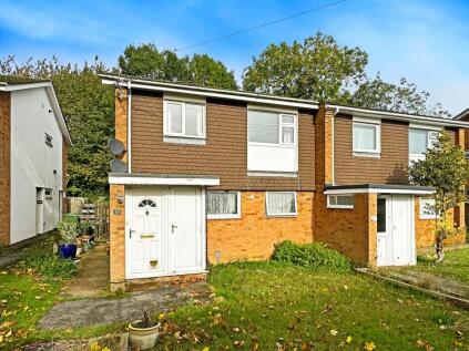 Cumberland Close, Little Chalfont, Amersham, HP7