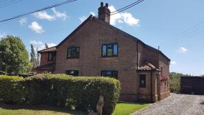 2, Welton Cottages, Mill Green, Diss IP22 5TQ