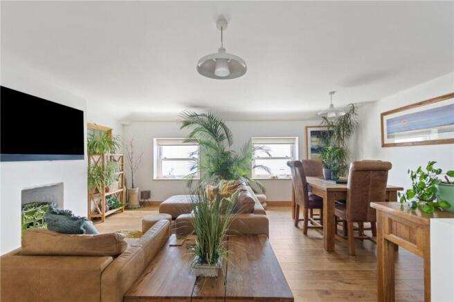 Living/Dining Room