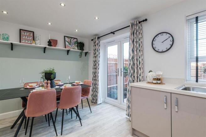 Kitchen / Dining