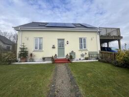 Hillside, Folly Road, Camrose, Haverfordwest SA62 6JA