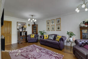 33, Whiteoaks Drive, Stafford ST19 9AH