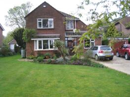 Highcroft, Woodcutts Lane To Lodge Road - Lane, Wimborne BH21 4JN