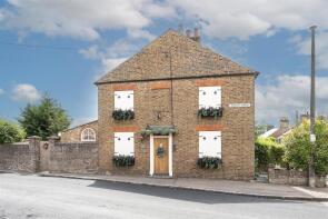 1, Langdon Street, Tring HP23 6AZ