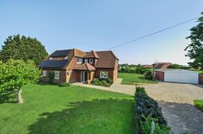 96, First Avenue, Almodington, Chichester PO20 7LQ