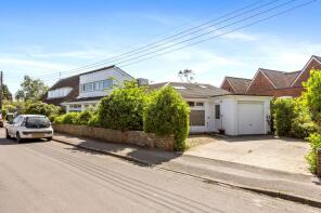 1, School Road, Steyning BN44 3HY