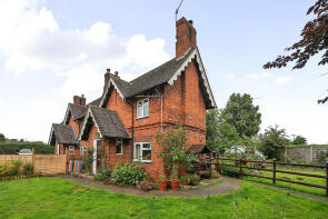 17, Bromsgrove Road, Redcross, Chaddesley Corbett DY10 4PP
