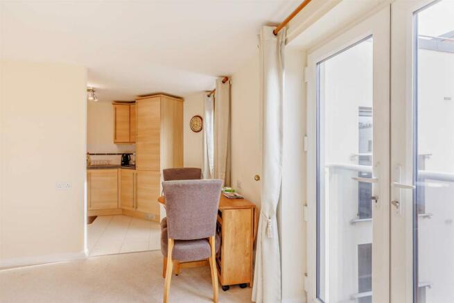 8574477-interior04-800.jpg