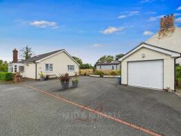 75, Rhyddyn Hill, Caergwrle LL12 9EF