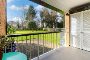 6, William Covell Close, Enfield EN2 8HP