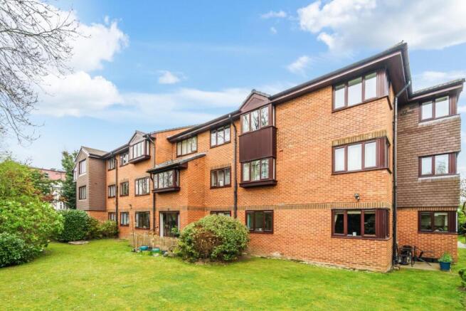BROOK COURT, FLAT (12).jpg