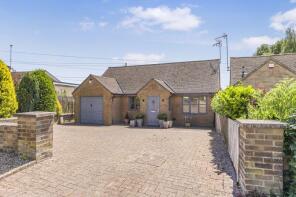 Ivylou, Wykham Lane, Banbury OX15 5DT