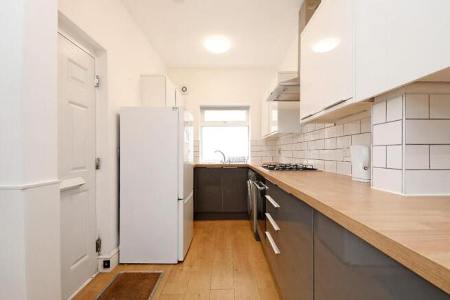 6 Burns Rd, kitchen pic 2.jpg