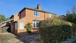 4, Coronation Avenue, Worcester WR2 5TF