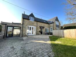 1, Ash Farm Close, Bridport DT6 5PQ