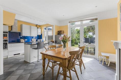 Meadway, Raynes Park