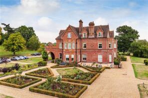 Apartment 6, Enton Hall, Enton Lane, Enton, Godalming GU8 5AW