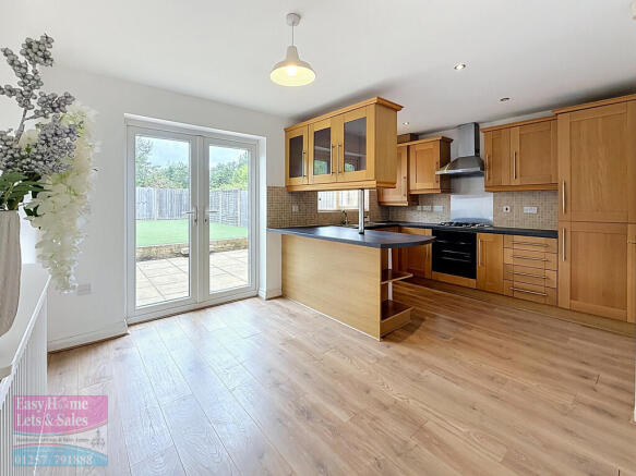 Dining/Kitchen