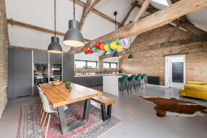 The Coach House, The Farmstead, Stratford-upon-avon CV37 9SN