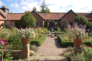 Hallcroft House, Haughley Road, Stowmarket IP14 3JQ