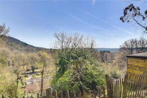 Woodside, London Road, Rake, Liss GU33 7PQ