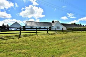 Haulfryn, Llanllwni To Ceincoed Bungalows, Llanllwni, Pencader SA39 9DU