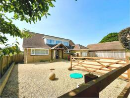 Springfield, Farriers Way, Newport PO30 3JP