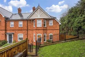 12, Eleanor Place, Farnham GU9 8FR