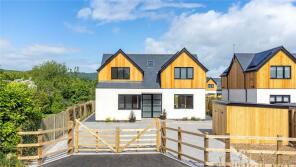 Lyndhurst, Gloucester Road, Malvern WR13 6LD
