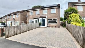 18, Penmaen Corner, Oakdale NP12 0NN