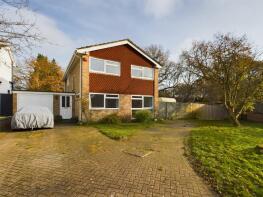 6, Inhams Way, Reading RG7 2QA