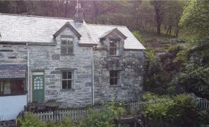 2, Tan Y Fron, Bryn Gefeiliau Road, Betws-y-coed LL24 0DU