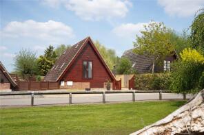 Lakeside, Isleham Marina, Fen Bank, Isleham, West Row CB7 5ZD