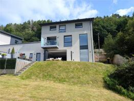 40, Dyffryn Road, Alltwen, Swansea SA8 3BX